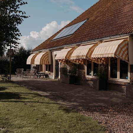 Camping De Tulpenweide Lege Kampeerplaats, Lege Plaats Op Het Gras Zonder Bed Breezand Esterno foto