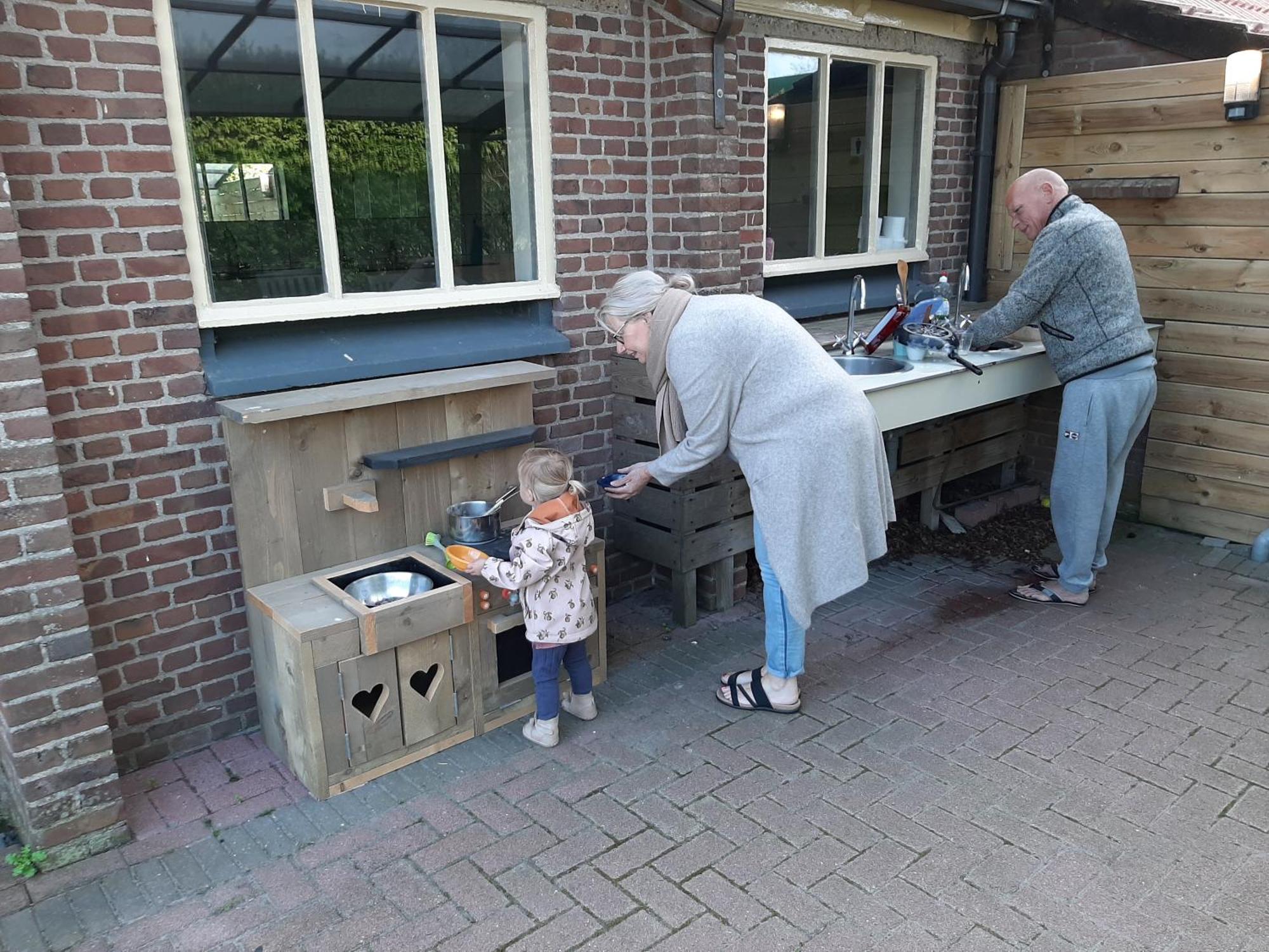 Camping De Tulpenweide Lege Kampeerplaats, Lege Plaats Op Het Gras Zonder Bed Breezand Esterno foto